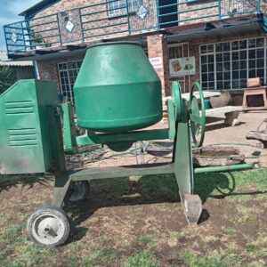 CONCRETE MIXER - R10 925.00